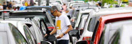 waiting in Portuguese